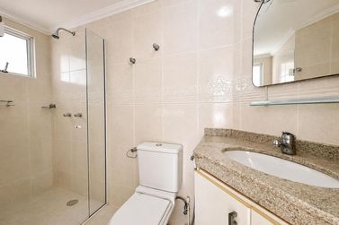 Apartamento &agrave; venda - 126m&sup2; - Centro