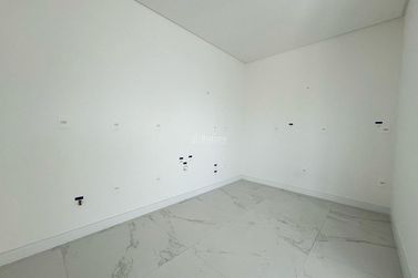Apartamento &agrave; venda - 153m&sup2; - Meia Praia