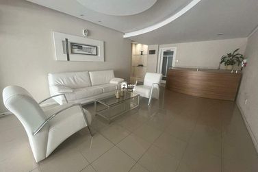 Apartamento para alugar - 83m&sup2; - Centro