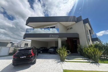 Casa &agrave; venda - 360m&sup2; - Centro