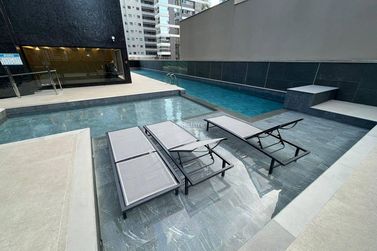 Apartamento &agrave; venda - Meia Praia