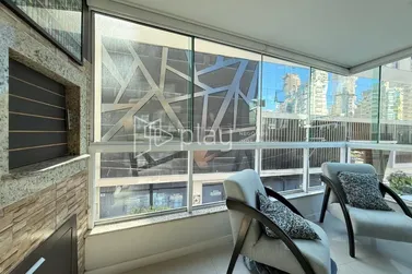 Apartamento &agrave; venda - 85m&sup2; - Meia Praia