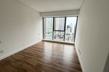 Apartamento &agrave; venda - 165m&sup2; - Centro