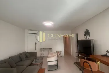 Apartamento para alugar - 132m&sup2; - Meia praia