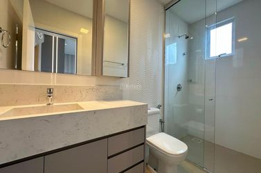 Apartamento &agrave; venda - 167m&sup2; - Meia Praia
