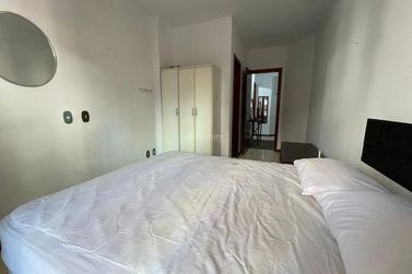 Apartamento &agrave; venda - 121m&sup2; - Meia Praia