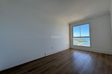 Apartamento &agrave; venda - 142m&sup2; - Centro