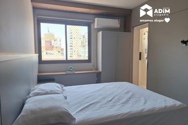 Apartamento para alugar - 145m&sup2; - Meia Praia