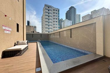 Apartamento &agrave; venda - 130m&sup2; - Meia Praia