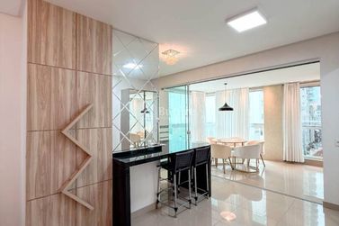 Apartamento &agrave; venda - Meia Praia