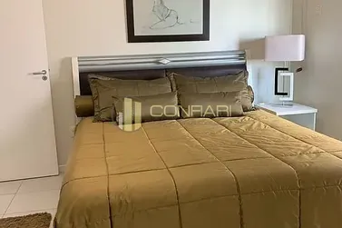 Apartamento &agrave; venda - 144m&sup2; - Meia Praia