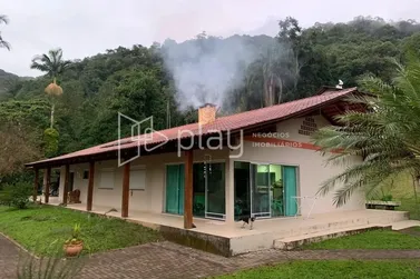 Ch&aacute;cara &agrave; venda - 1159m&sup2; - Gaspar Alto