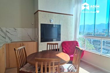 Apartamento para alugar - 135m&sup2; - Meia Praia