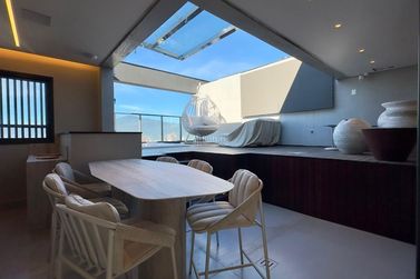Apartamento &agrave; venda - 264m&sup2; - Meia Praia