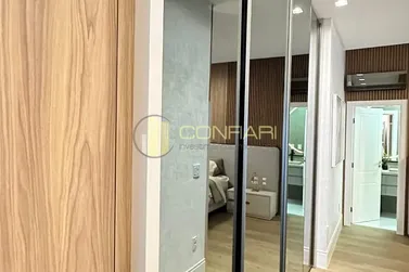 Apartamento &agrave; venda - 136m&sup2; - Meia Praia