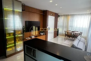 Apartamento &agrave; venda - 101m&sup2; - Meia Praia
