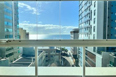 Apartamento &agrave; venda - 156m&sup2; - Meia Praia
