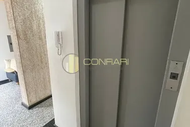 Apartamento &agrave; venda - 168m&sup2; - Meia Praia