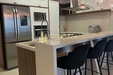 Apartamento &agrave; venda - 229m&sup2; - meia praia