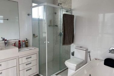 Apartamento para alugar - 178m&sup2; - Pioneiros