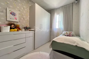 Apartamento &agrave; venda - 82m&sup2; - Meia Praia
