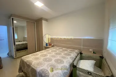Apartamento &agrave; venda - 234m&sup2; - Meia Praia
