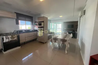 Apartamento para alugar - 80m&sup2; - Meia praia