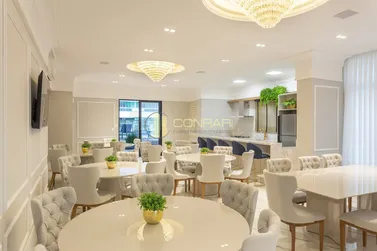 Apartamento &agrave; venda - 190m&sup2; - Meia Praia