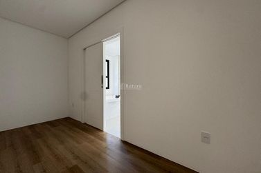Apartamento &agrave; venda - 210m&sup2; - Centro