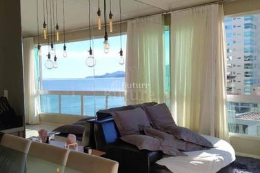 Apartamento &agrave; venda - Meia Praia