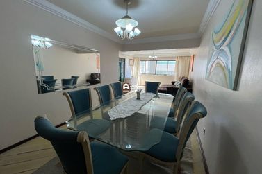 Apartamento para alugar - 228m&sup2; - Centro