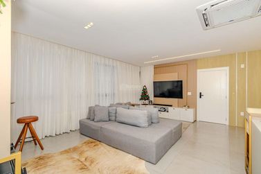 Apartamento &agrave; venda - 136m&sup2; - Pioneiros