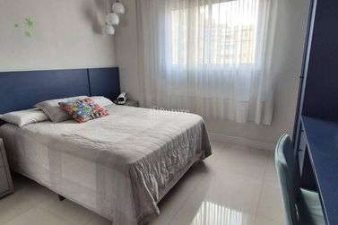 Apartamento &agrave; venda - Meia Praia