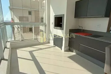 Apartamento para alugar - 180m&sup2; - Meia Praia