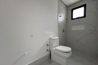 Apartamento &agrave; venda - 210m&sup2; - Centro