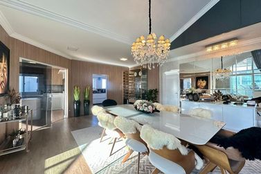 Apartamento &agrave; venda - 415m&sup2; - Meia Praia