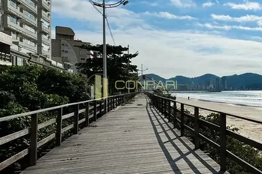 Apartamento &agrave; venda - 129m&sup2; - Meia Praia
