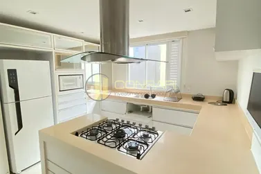 Apartamento &agrave; venda - 221m&sup2; - meia praia
