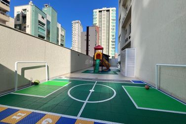 Apartamento &agrave; venda - 166m&sup2; - Meia Praia