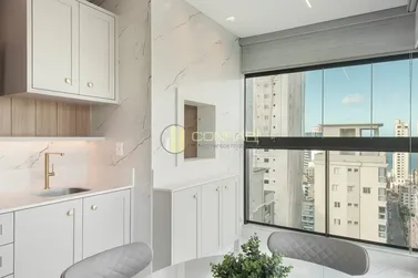 Apartamento &agrave; venda - 114m&sup2; - Meia Praia