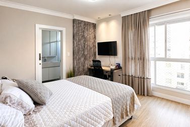 Apartamento &agrave; venda - 195m&sup2; - Meia Praia