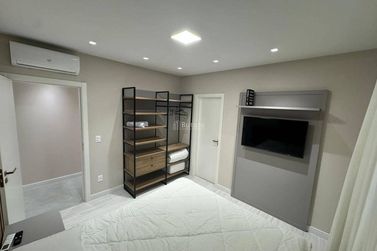 Apartamento &agrave; venda - Meia Praia