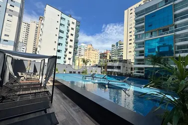 Apartamento &agrave; venda - 207m&sup2; - Meia Praia