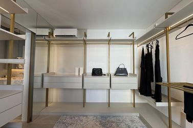 Apartamento &agrave; venda - 137m&sup2; - Centro