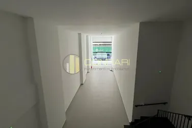 Sala Comercial para alugar - 155m&sup2; - meia praia