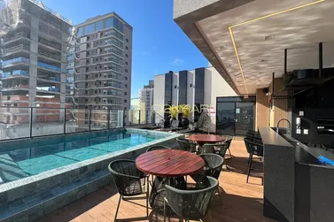 Apartamento para alugar - 110m&sup2; - pereque