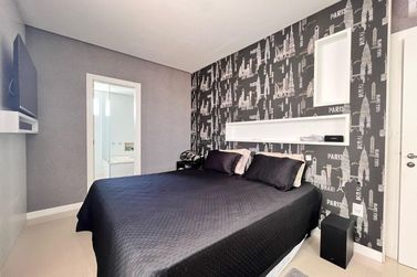 Apartamento &agrave; venda - 148m&sup2; - Meia Praia