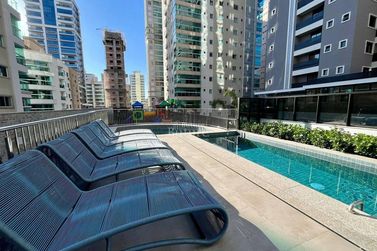 Apartamento &agrave; venda - Meia Praia