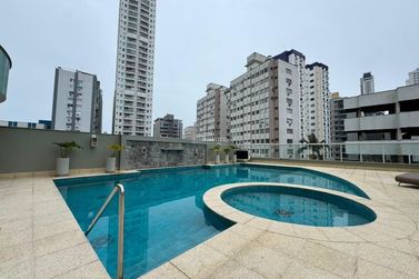 Apartamento &agrave; venda - 139m&sup2; - Centro