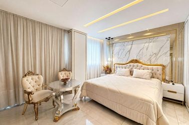 Apartamento &agrave; venda - 220m&sup2; - Centro